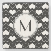 Zwart-witte harten patroon stenen onderzetter (Voorkant)