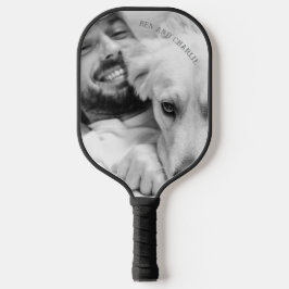 Zwart-witte hond foto pickleball paddle