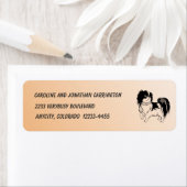 Zwart-witte hond op label met Oranje retouradres (Insitu)