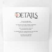 Zwart witte initialen, ampersand roze rozen bruilo drieluik uitnodiging (Binnenzijde eerst)