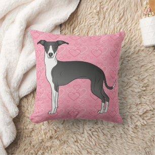 Zwart-Witte Italiaanse Greyhound Op Roze Harten Kussen