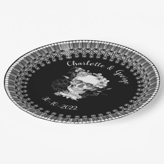 Zwart Witte Kant Bloemige Schedel Halloween Bruilo Papieren Bordje (Gekanteld)