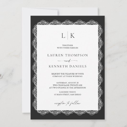 Zwart Witte Kant Frame Monogram QR Code Bruiloft Kaart (Voorkant)