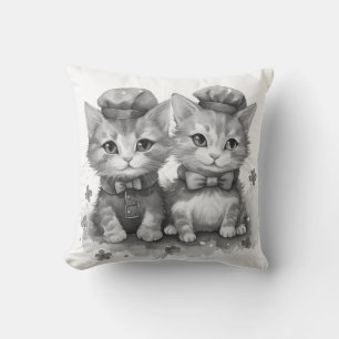 Zwart-witte kittens met strik stropdas en leuke pe kussen