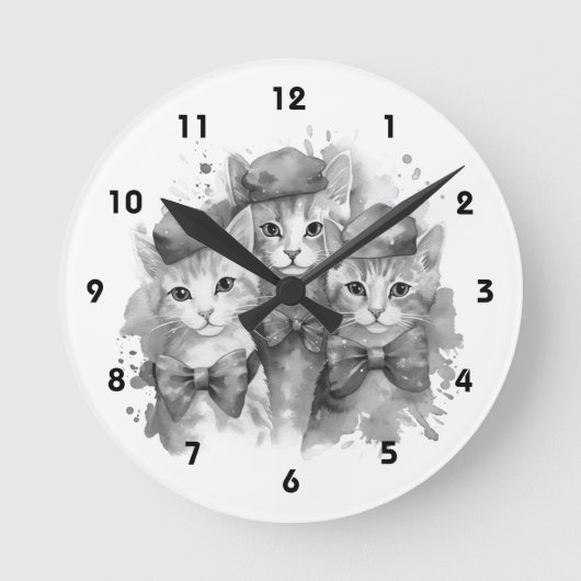 Zwart-witte kittens met strikken en petten ronde klok (Voorkant)