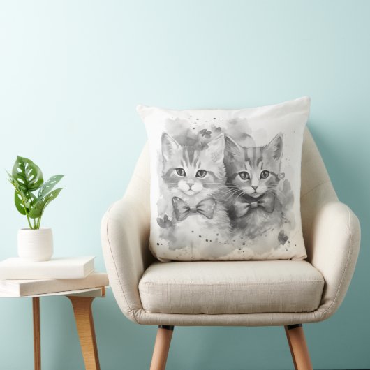 Zwart-witte kittens met strikken en vlinders kussen (Stoel)