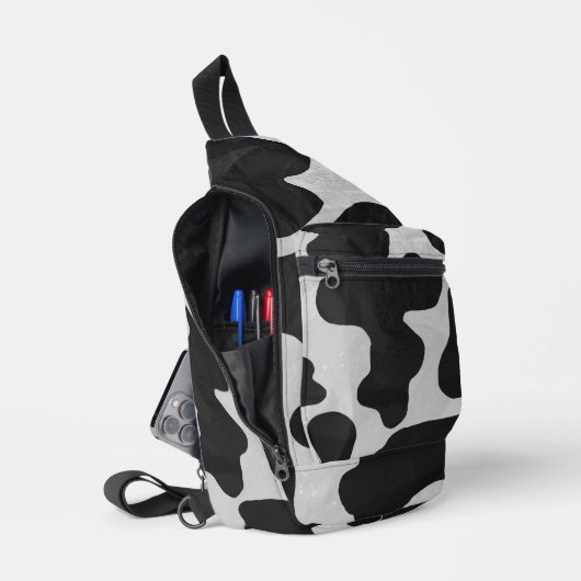 Zwart-witte koeienprint sling bag (Open)