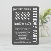 Zwart-witte look die 30 dagen later wordt uitgenod kaart (Staand voorkant)