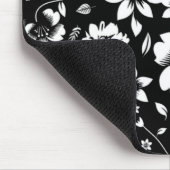 Zwart Witte Moderne Bloem Bladeren Waaierend Print Muismat (Hoek)