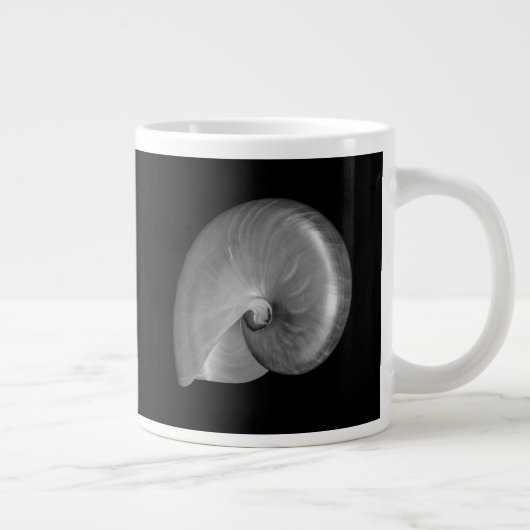 Zwart-witte Nautilus Schelp Grote Koffiekop (Rechts)