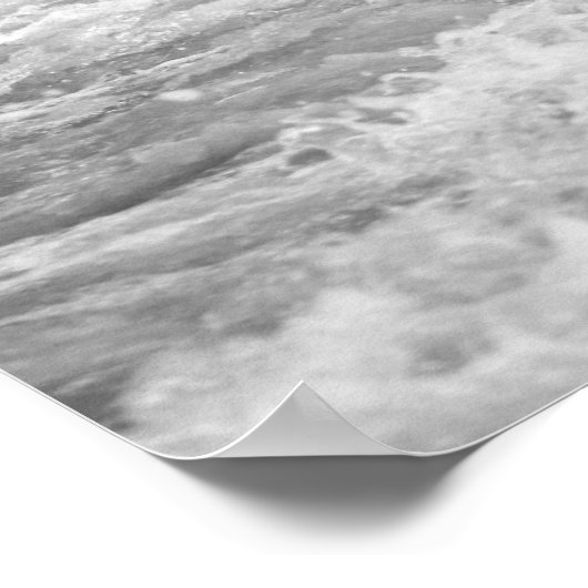 Zwart-witte Oceaan Wassen omhoog op strand 16 x 20 Poster (Hoek)