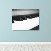 Zwart-witte pianotoetsen op een 16x20-toetsenbord canvas afdruk (Insitu (Houten vloer))