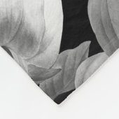 Zwart & Witte Pioenen Waterverf Bloemen Monogram Fleece Deken (Hoek)