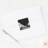 Zwart-witte piramides vierkante sticker (Envelop)