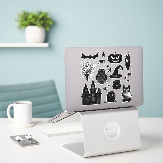 Zwart-witte pompoen, heks, uil. Halloween Sticker (Laptop op bureau)