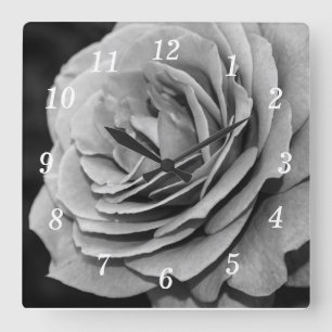 Zwart-witte roze vierkante klok