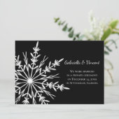Zwart-witte sneeuwvlokhuwelijken/lolling feestdagenkaart (Staand voorkant)