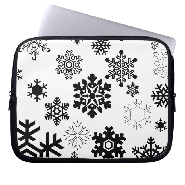 Zwart-witte sneeuwvlokken laptop sleeve (Voorkant)