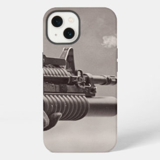 Zwart-witte soldaat Submachinegeweer Mannelijk iPhone 13 Hoesje