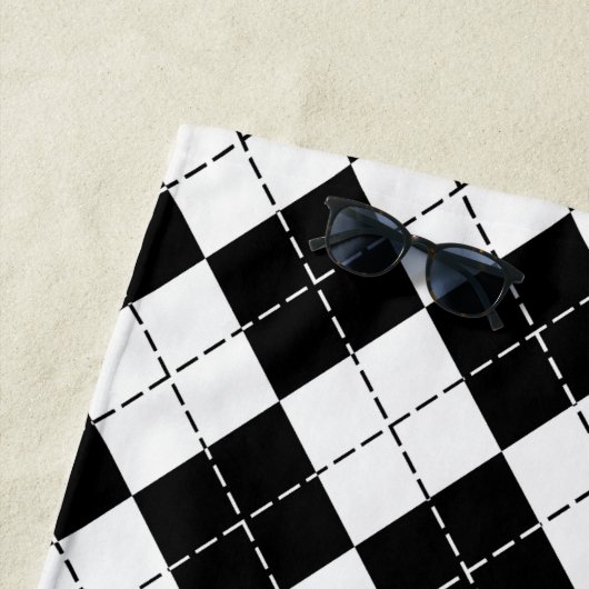 Zwart-witte spelden en Argyle-monogrammen Strandlaken (In situ)