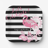 Zwart-witte streep roze flamingo verjaardag papieren bordje (Voorkant)