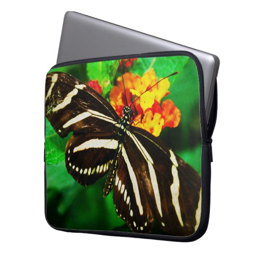 Zwart witte streep zebra longwing vlinder foto laptop sleeve (Voorkant Links)