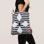 Zwart Witte Strepen Diamant Geometrisch  Tote Bag (Dichtbij)