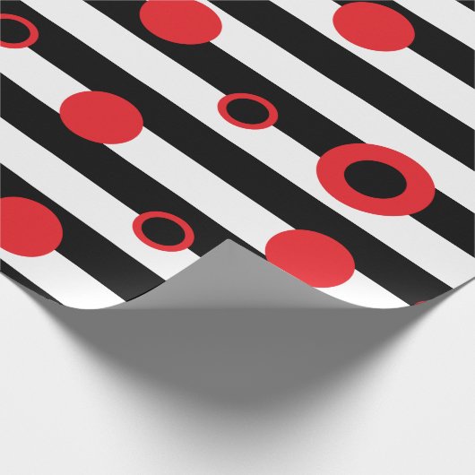 Zwart-witte strepen en rode cirkels cadeaupapier (Hoek)