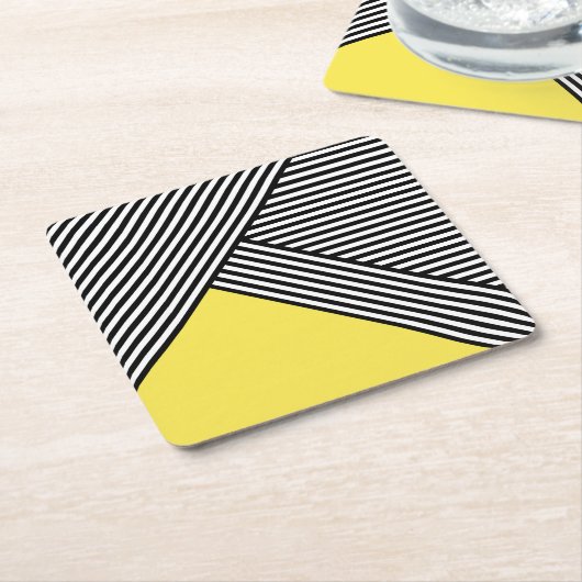 Zwart-witte strepen met gele driehoek kartonnen onderzetters (Schuin)