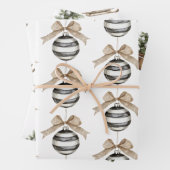 Zwart Witte Strepen Ornament Bow Christmas Inpakpapier Vel (In situ)