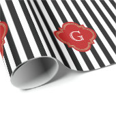 Zwart-witte strepen, rood-label monogram cadeaupapier (Rol Hoek)