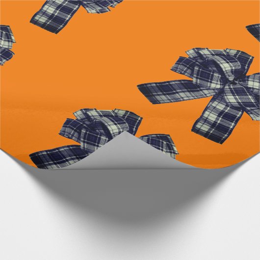 Zwart-witte strik op Sinaasappel inpakpapier (Hoek)