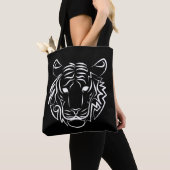 Zwart-witte tribale tijger tote bag (Dichtbij)