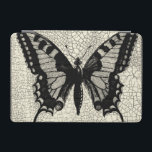 Zwart-witte vlinder op gekraakte achtergrond iPad mini cover<br><div class="desc">Een eenvoudige zwarte en witte vlinder is de focus van deze afdruk door Vision Studio. Het twee-tonende insect en de gekraakte achtergrond geven het stuk een rustig gevoel. Bestel vandaag uw exemplaar!</div>
