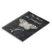 Zwart-witte vlinder op zwarte marmer notitieboek (Linkerzijde)