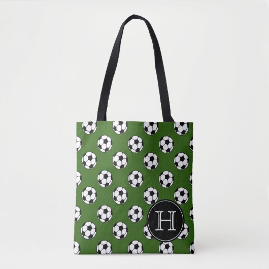 Zwart-witte Voetballen op groen monogram Tote Bag (Voorkant)