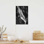 Zwart-witte waterval in Hell Gorge, Slovenië Poster (Keuken)