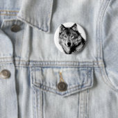 Zwart-witte wolf ronde button 5,7 cm (In situ)