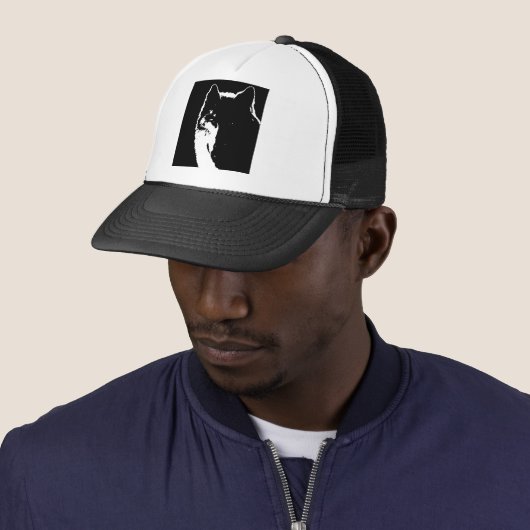 Zwart-witte wolf trucker pet (In situ)