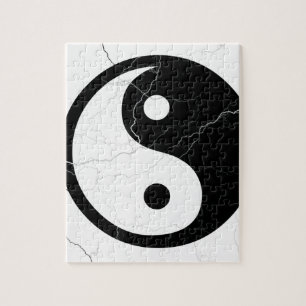 Zwart-witte yin en Yang Legpuzzel