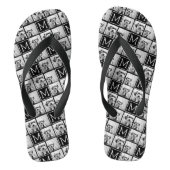 Zwart-witteinkfotocollage met monogram teenslippers (Voetbed)