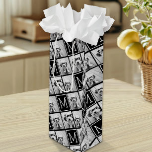 Zwart-witteinkfotocollage met monogram wijn cadeautas