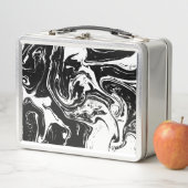 Zwart-wittekooltje met metalen tas (In situ)