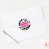 Zwart-witzebra afdrukken met warmroze verjaardag ronde sticker (Envelop)
