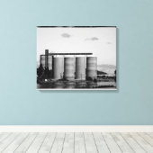 Zwart-witzwart-witzwart-witkorrels Canvas Afdruk (Insitu (Houten vloer))