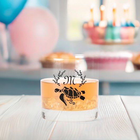 Zwart Zee schildpad Silhouette Side Uitzicht Whisky Glas (Insitu (Baby Shower))