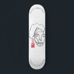 Zwart zijn prachtige BLM-vrouwen Persoonlijk Skateboard<br><div class="desc">Het kunstwerk voor dit skateboard komt van een origineel gemengd media schilderij dat ik in 2020 creeerde. Om het originele schilderij te zien,  volg me op Instagram @AlyMarieArt. Ondersteun vrouwen in kleine bedrijven wanneer u dit skateboard koopt!</div>