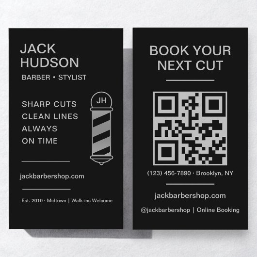 Zwart Zilver Barbershop Barber Haircut QR Code Visitekaartje