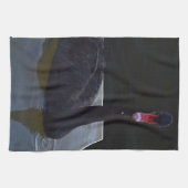 Zwart zwembad in dikke hond, theedoek (Horizontaal)