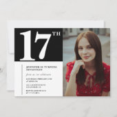 Zwarte 17e verjaardag uitnodigingen Modern Chic Fo (Voorkant)